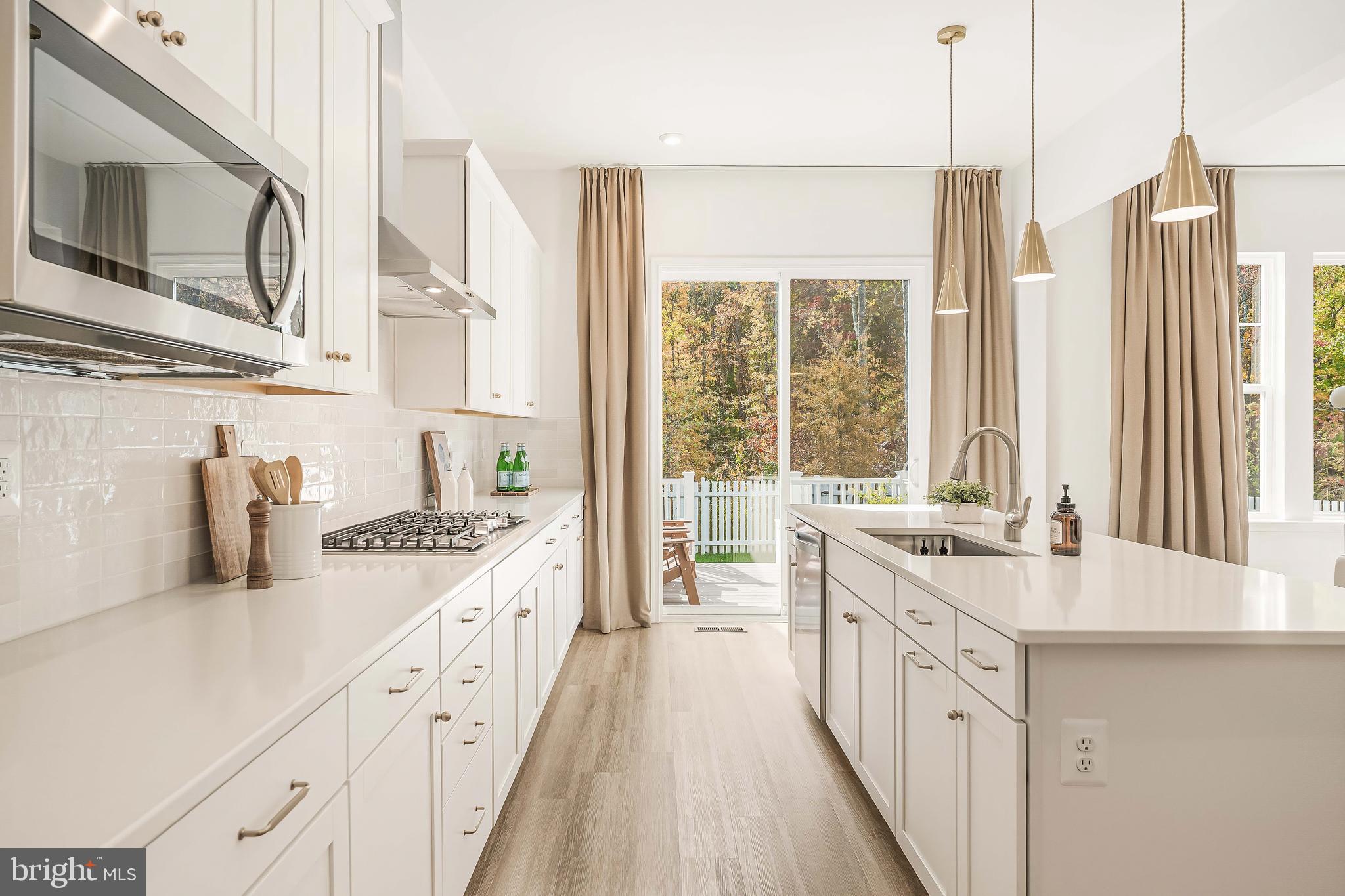 POTOMAC SHORES - Residential