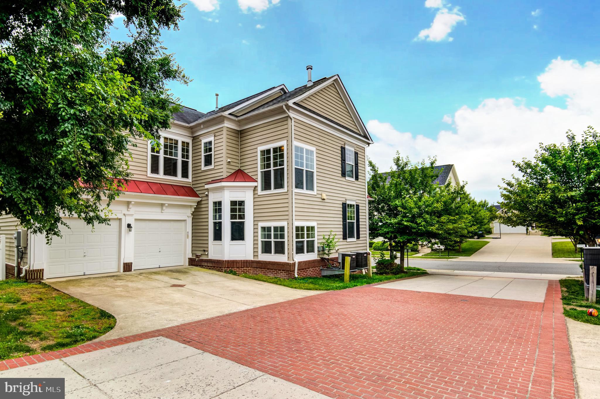 MEADOWS AT MORRIS FARM - Residential