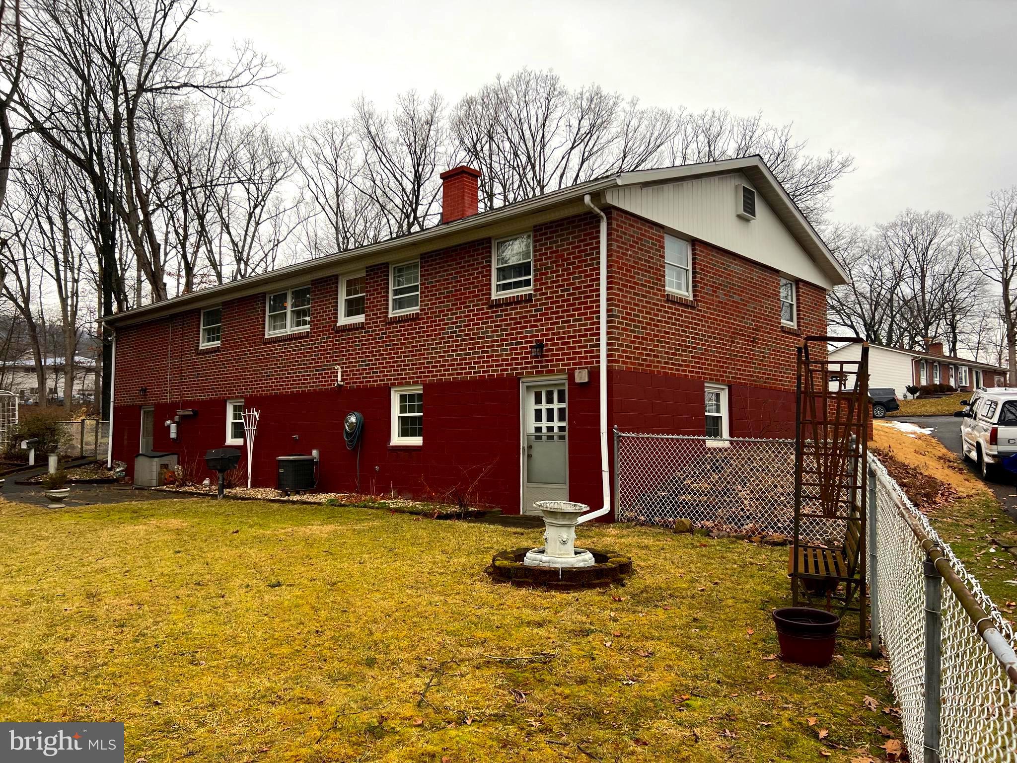 BEL AIR - Residential