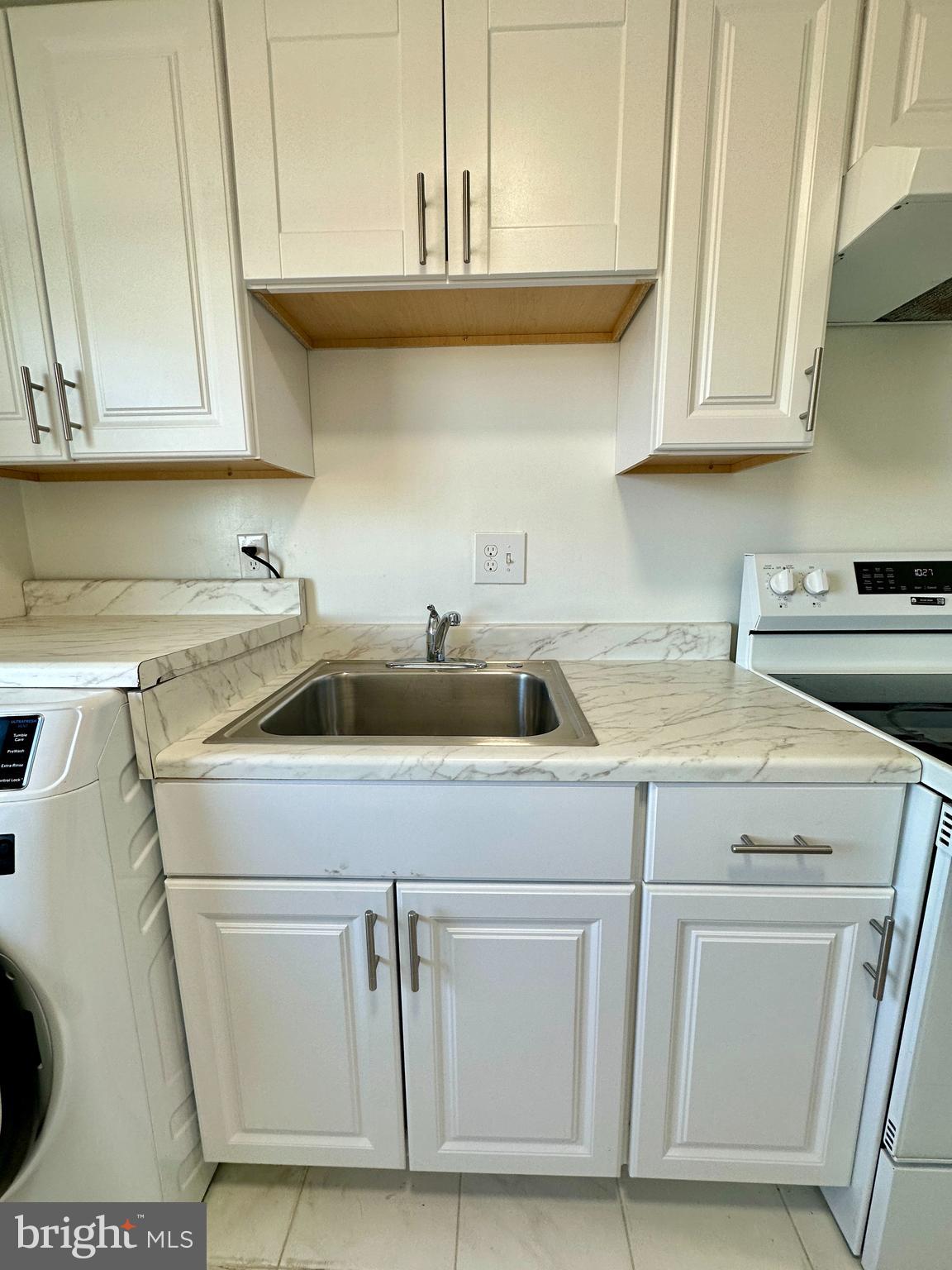 PINEWOOD SOUTH - Residential Lease