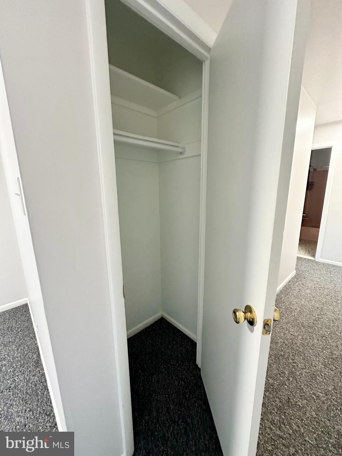 PINEWOOD SOUTH - Residential Lease