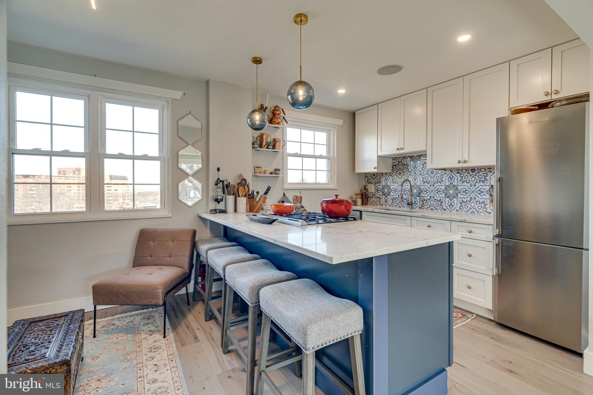 ROSSLYN HEIGHTS - Residential