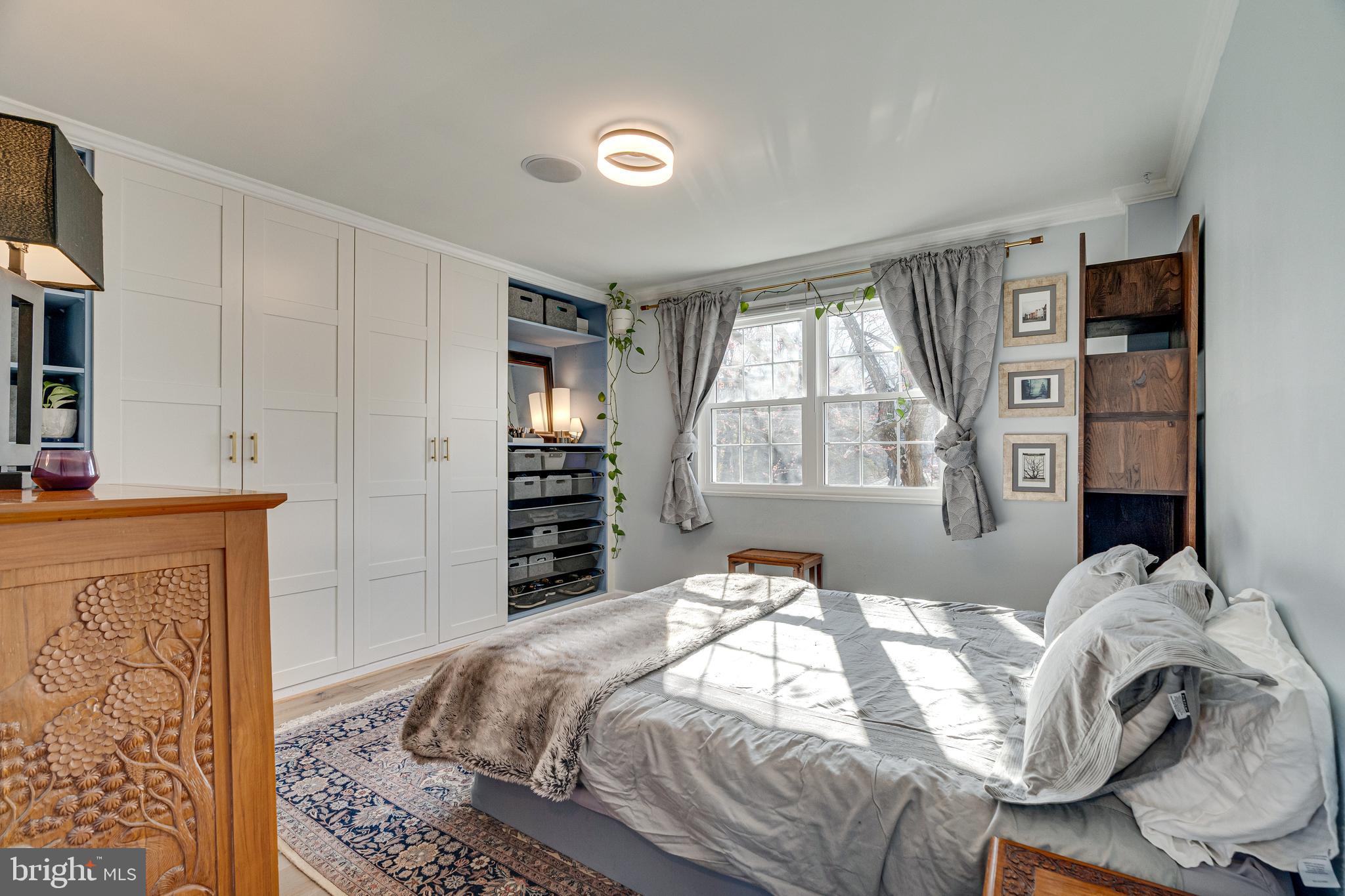 ROSSLYN HEIGHTS - Residential