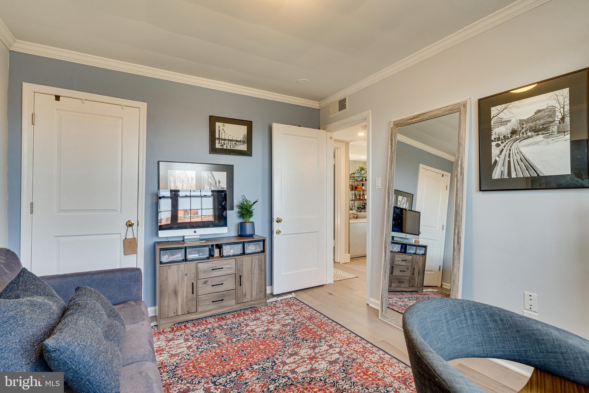 ROSSLYN HEIGHTS - Residential