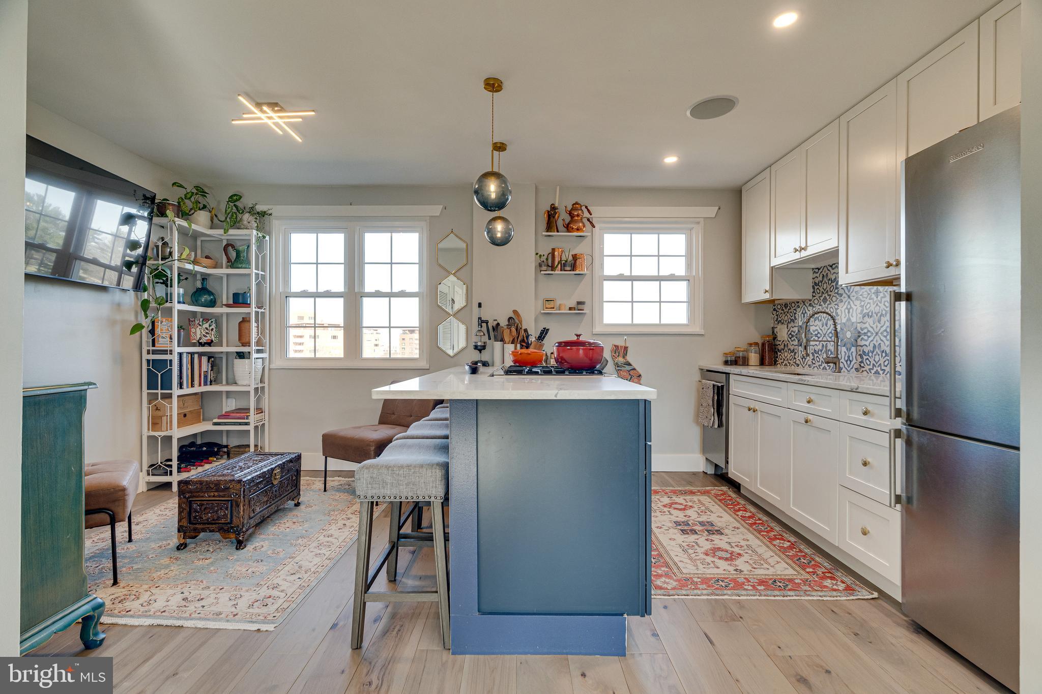 ROSSLYN HEIGHTS - Residential