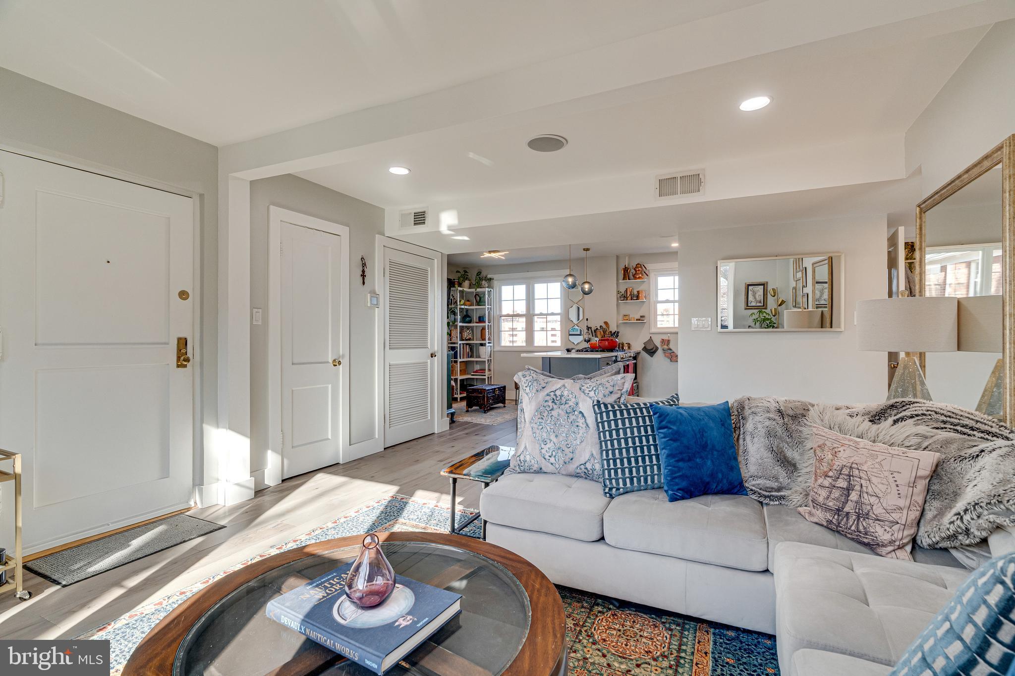 ROSSLYN HEIGHTS - Residential