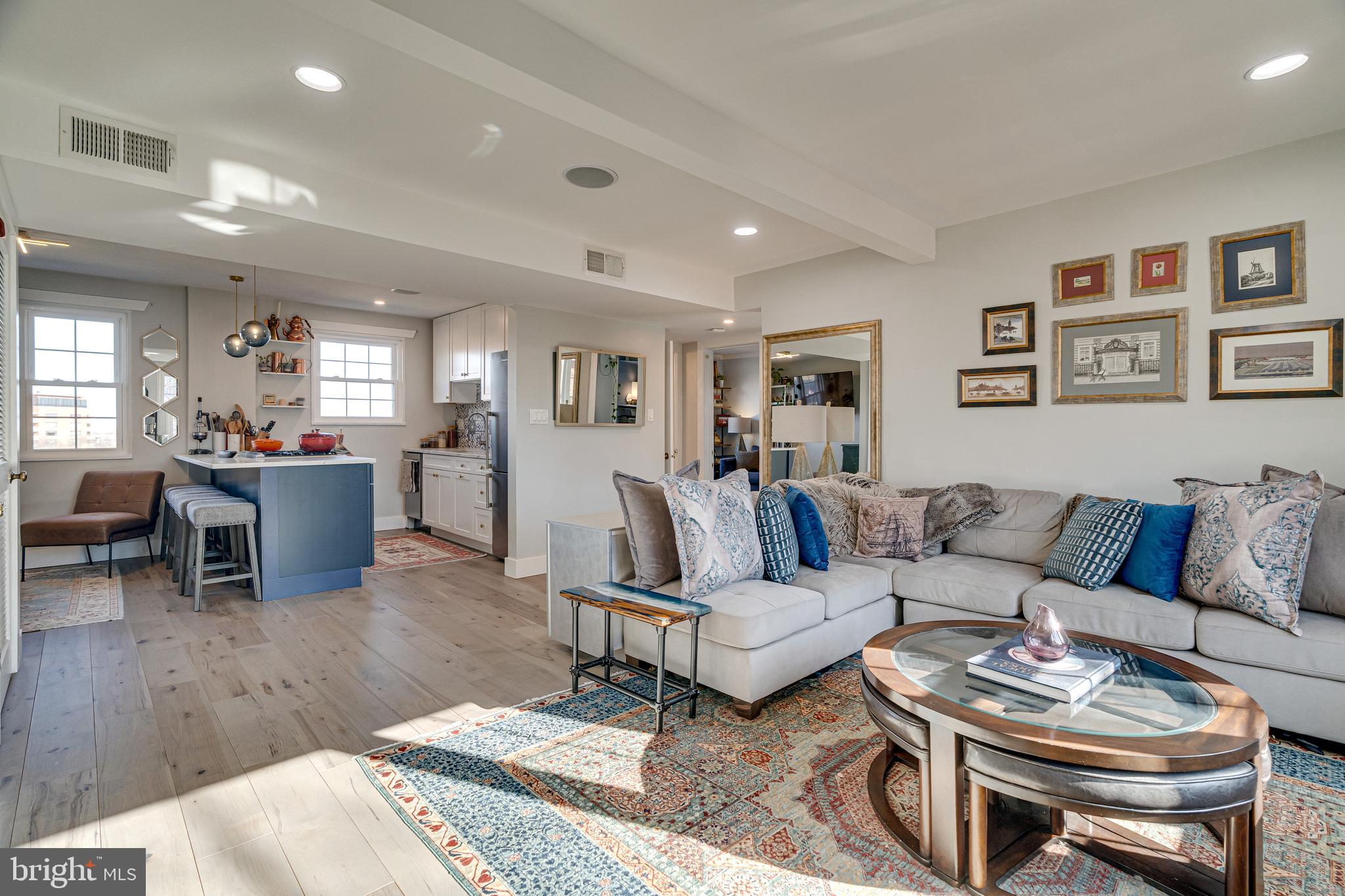 ROSSLYN HEIGHTS - Residential