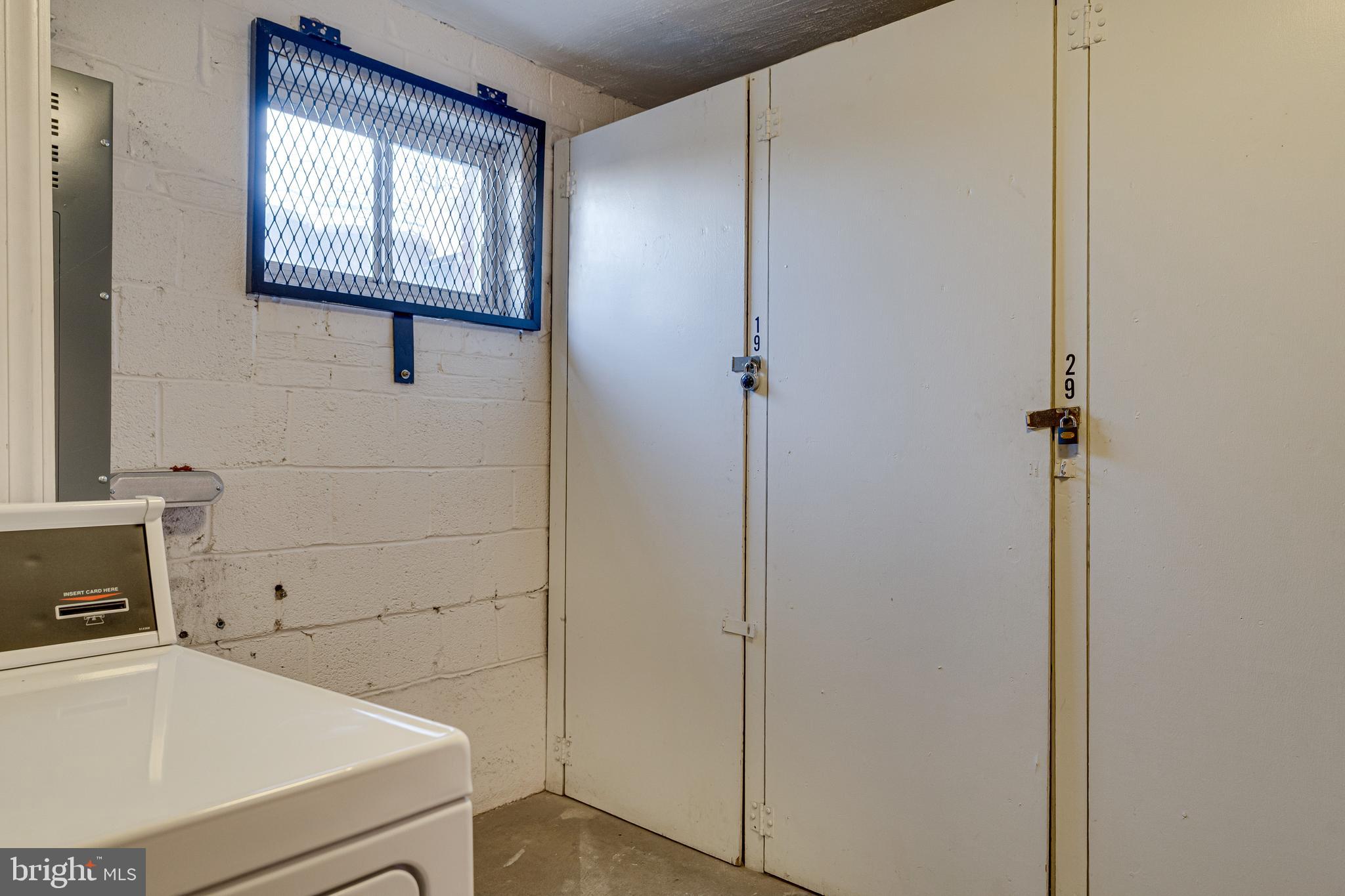 ROSSLYN HEIGHTS - Residential