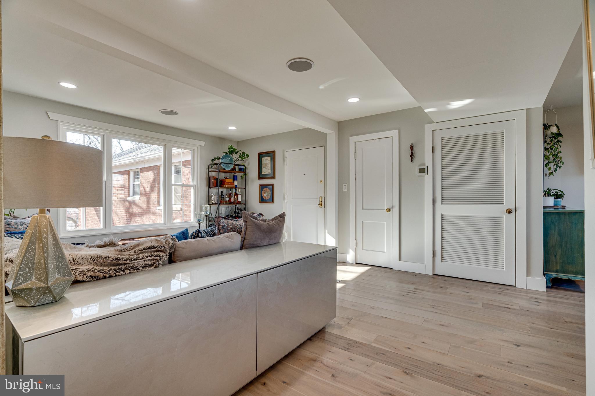 ROSSLYN HEIGHTS - Residential