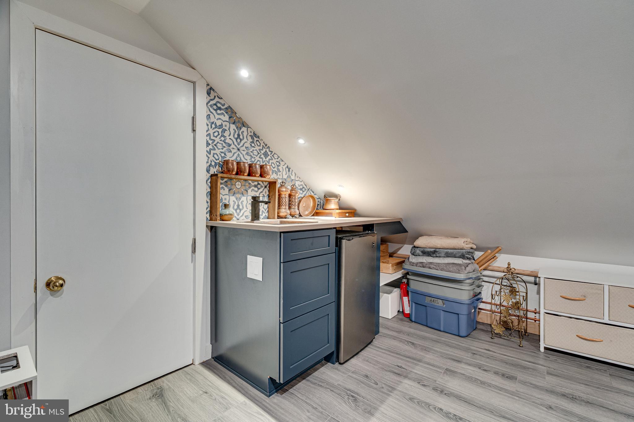 ROSSLYN HEIGHTS - Residential