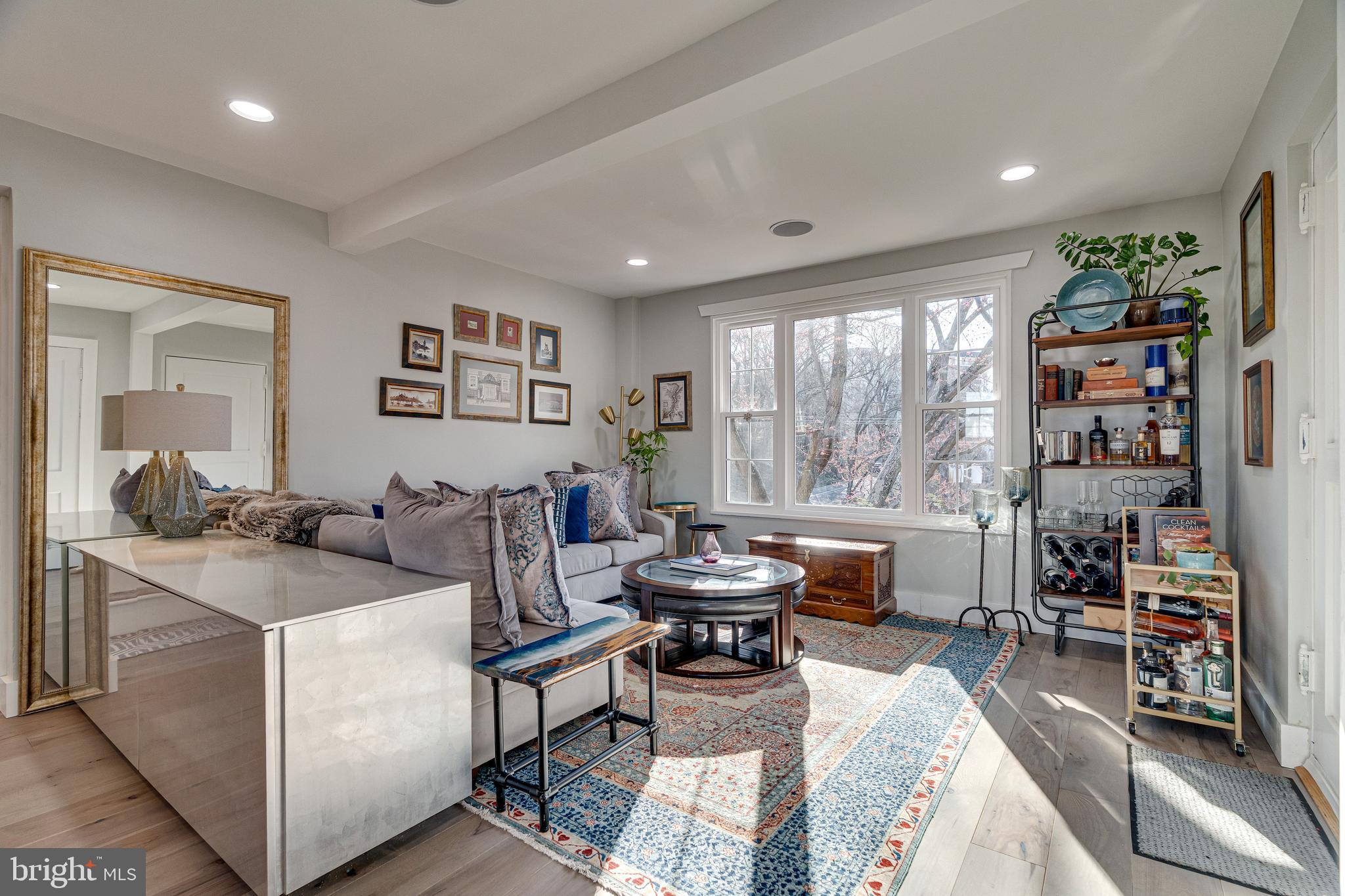 ROSSLYN HEIGHTS - Residential