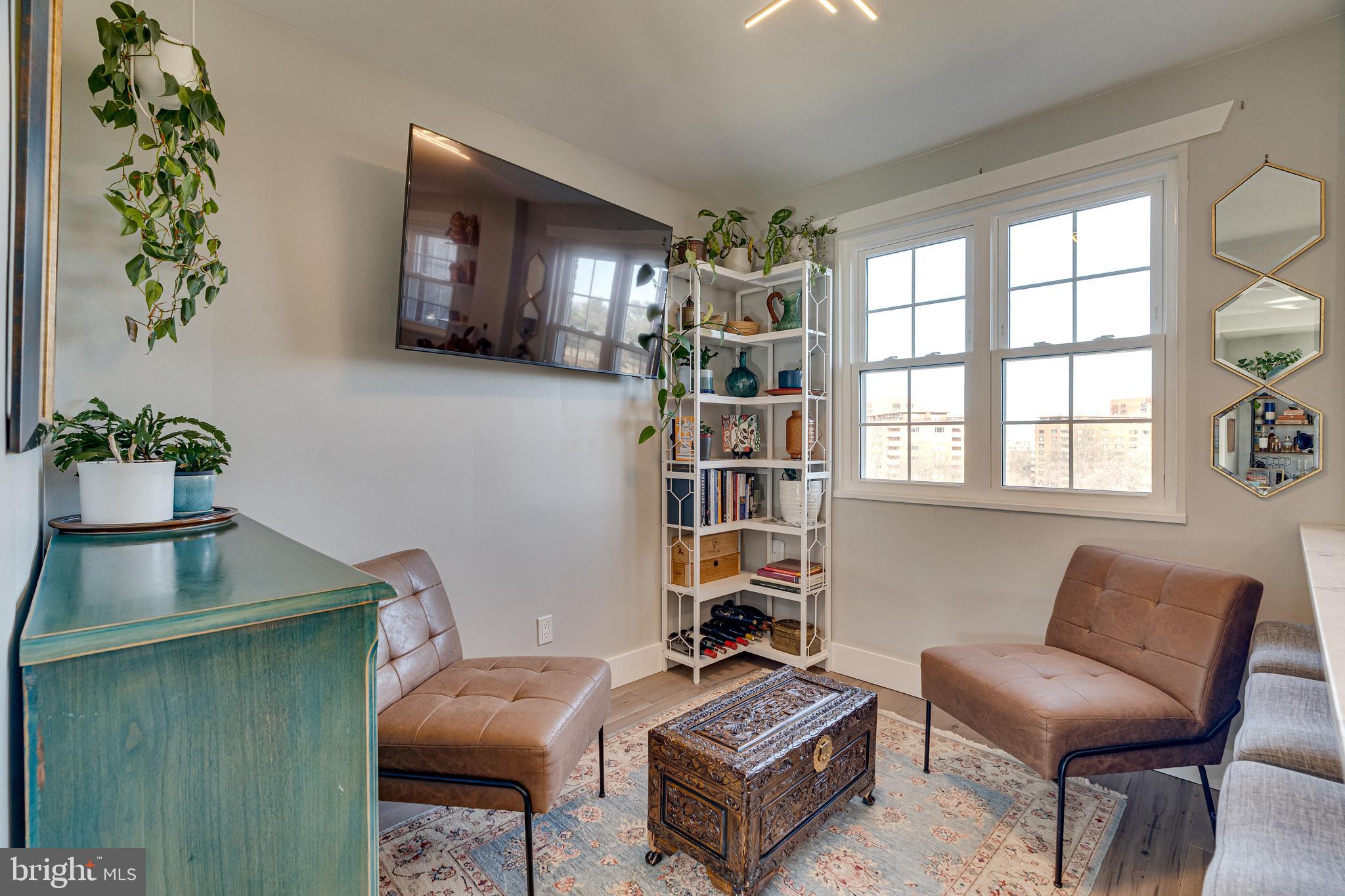 ROSSLYN HEIGHTS - Residential