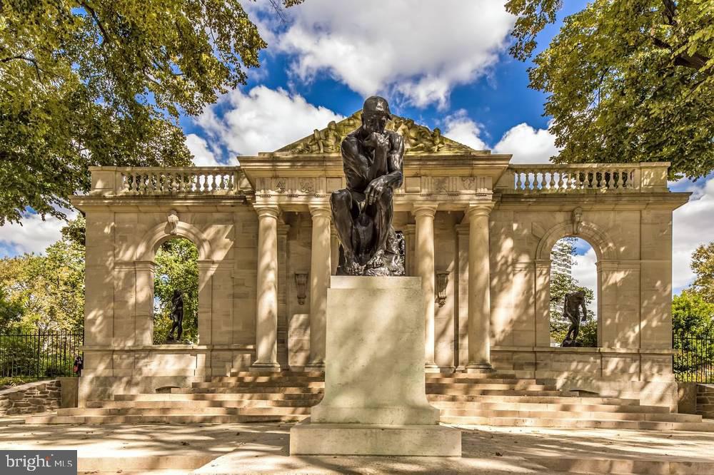 LOGAN SQUARE - Residential Lease