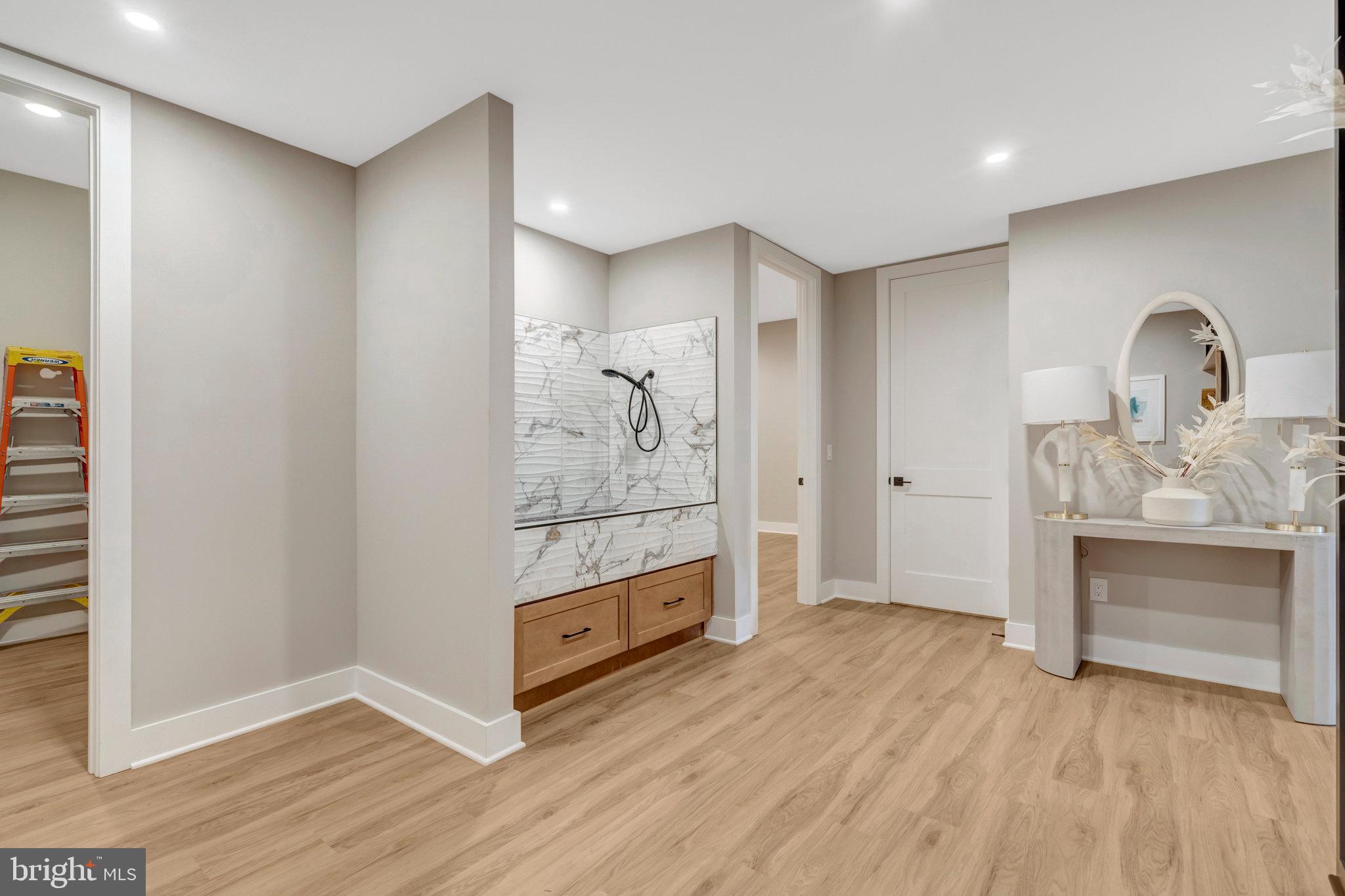 WEST LANGLEY - Residential