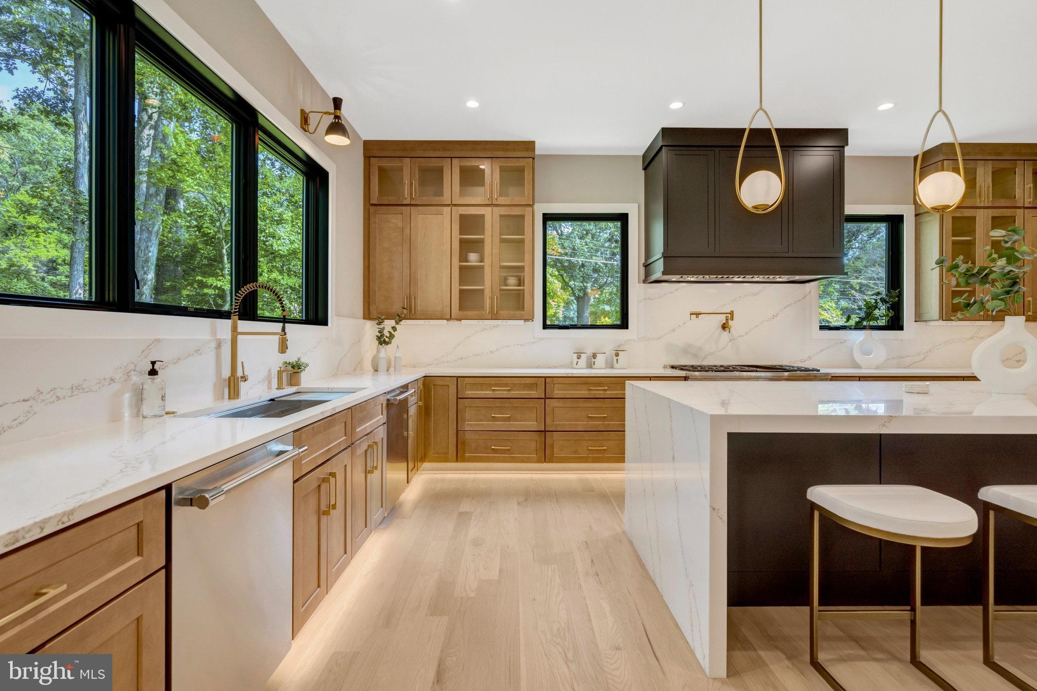 WEST LANGLEY - Residential