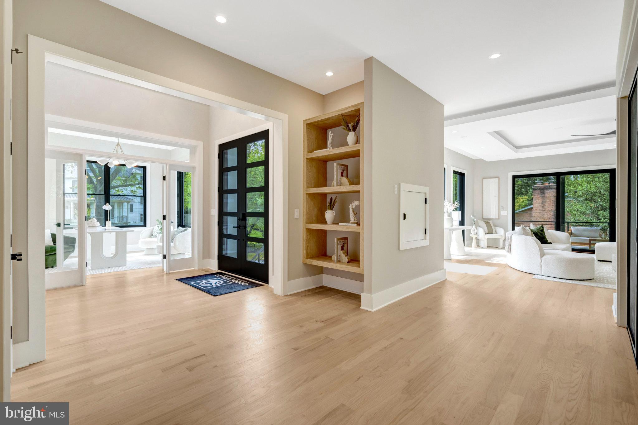 WEST LANGLEY - Residential