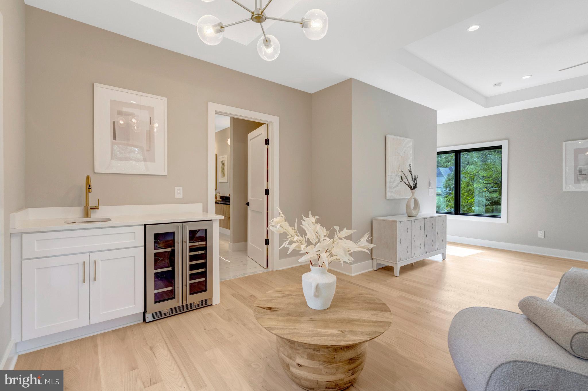 WEST LANGLEY - Residential