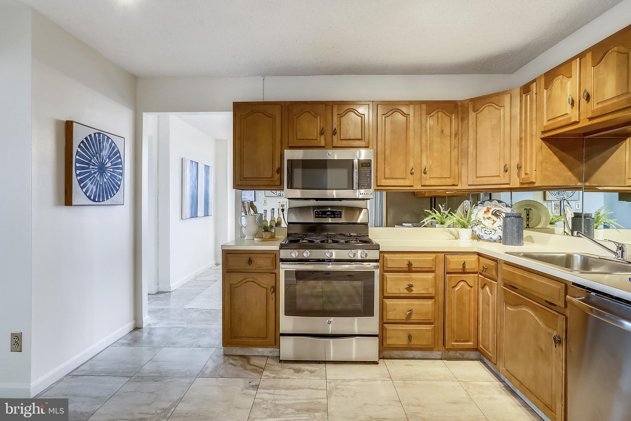 BETHESDA OUTSIDE - Residential