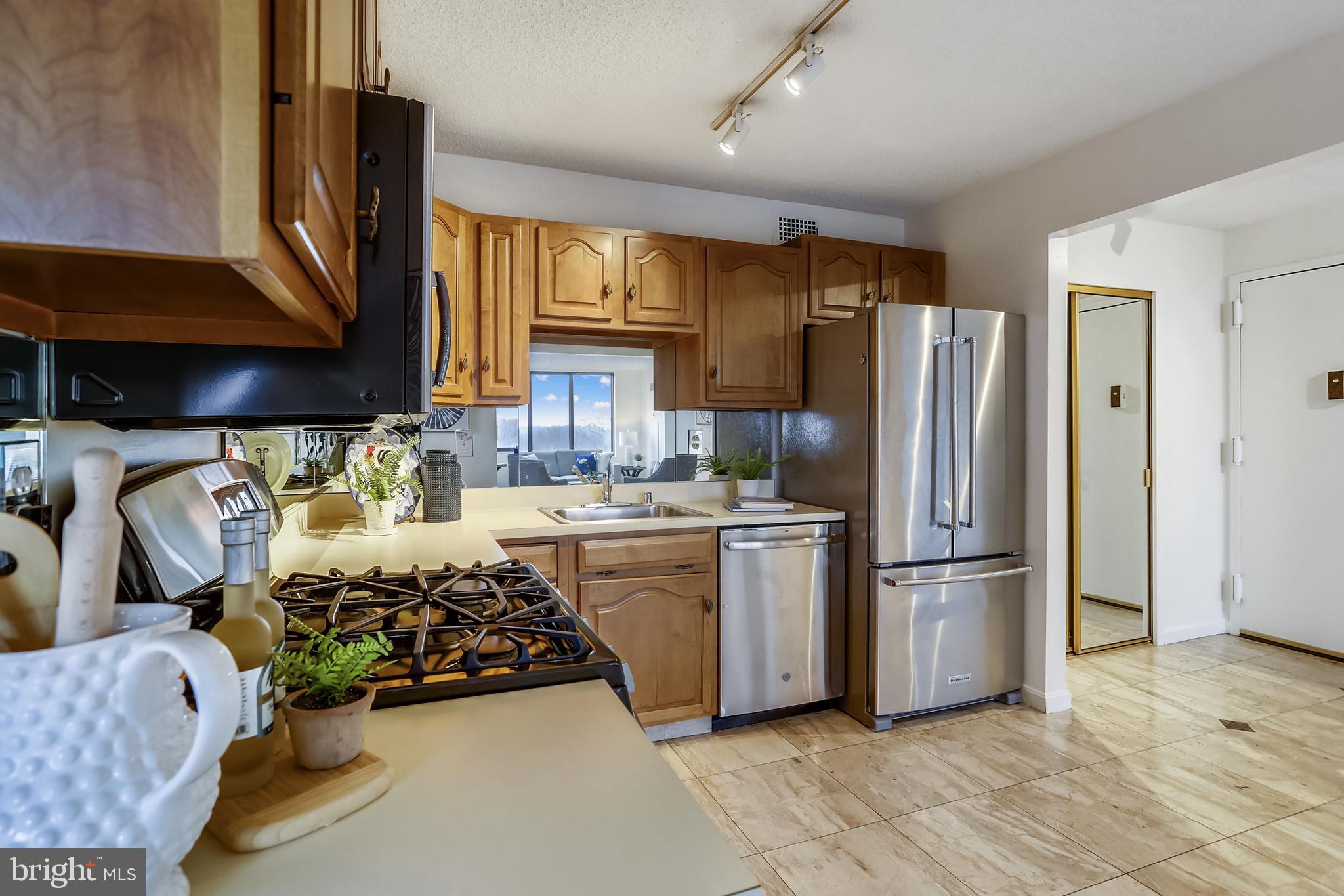 BETHESDA OUTSIDE - Residential