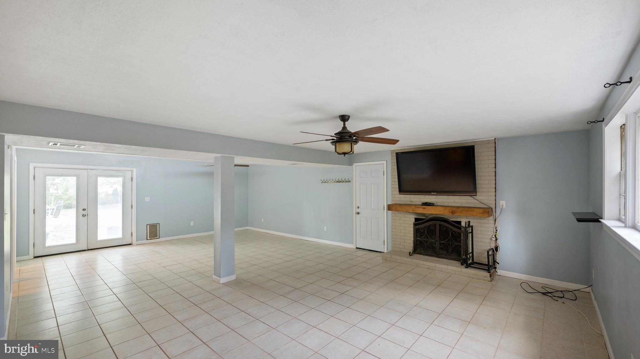 DAMASCUS OUTSIDE - Residential