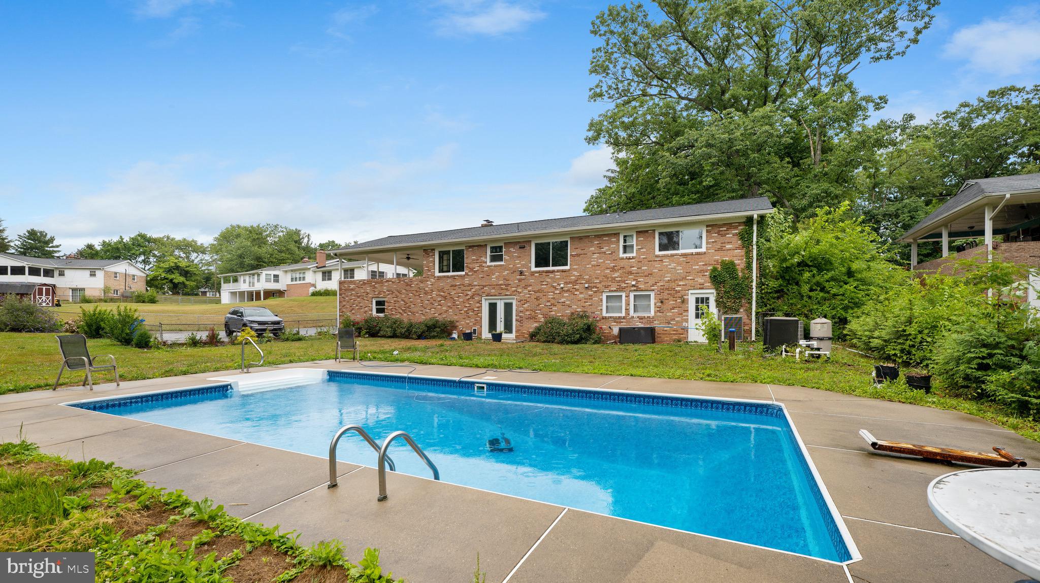 DAMASCUS OUTSIDE - Residential