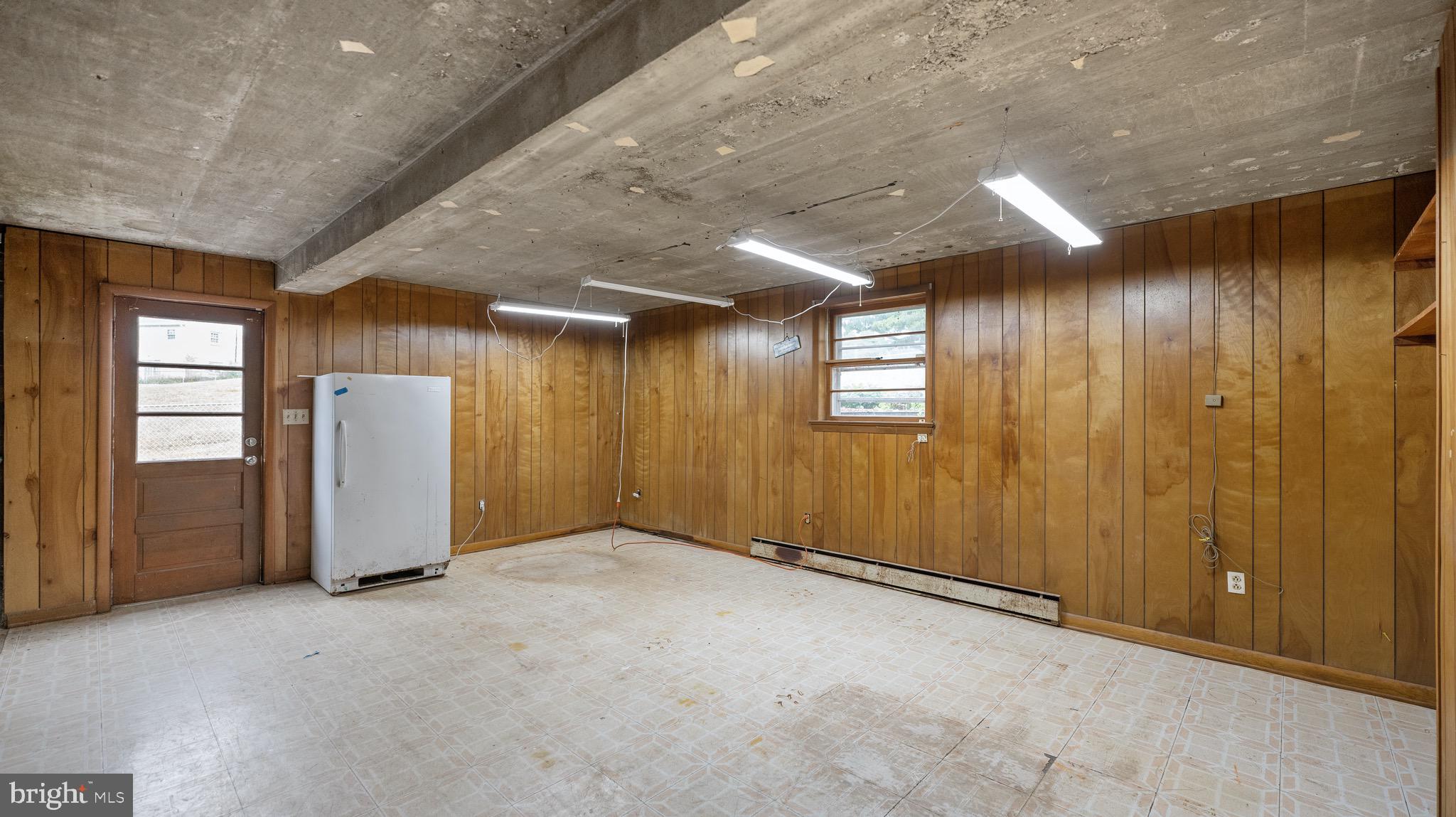 DAMASCUS OUTSIDE - Residential