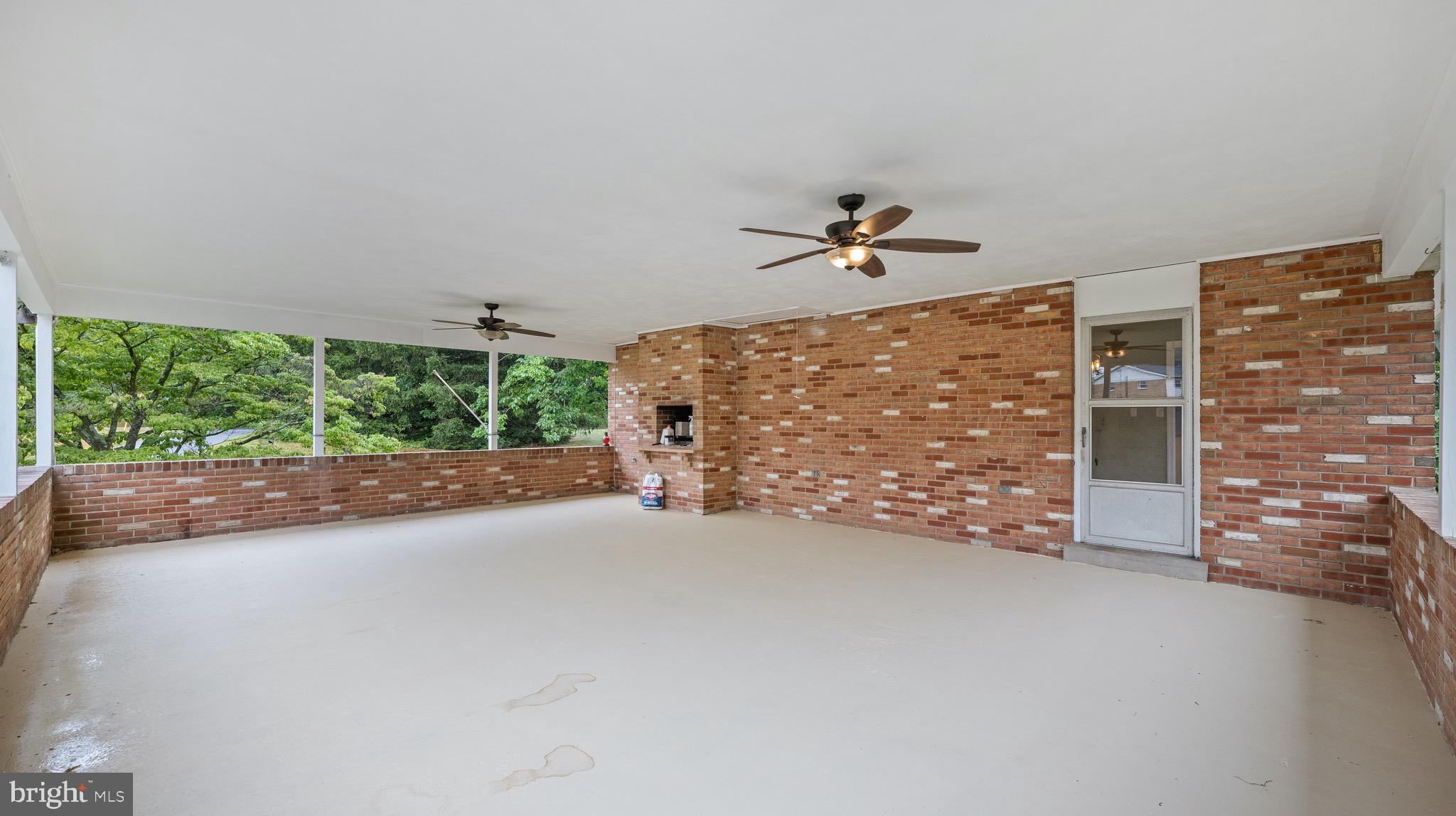 DAMASCUS OUTSIDE - Residential