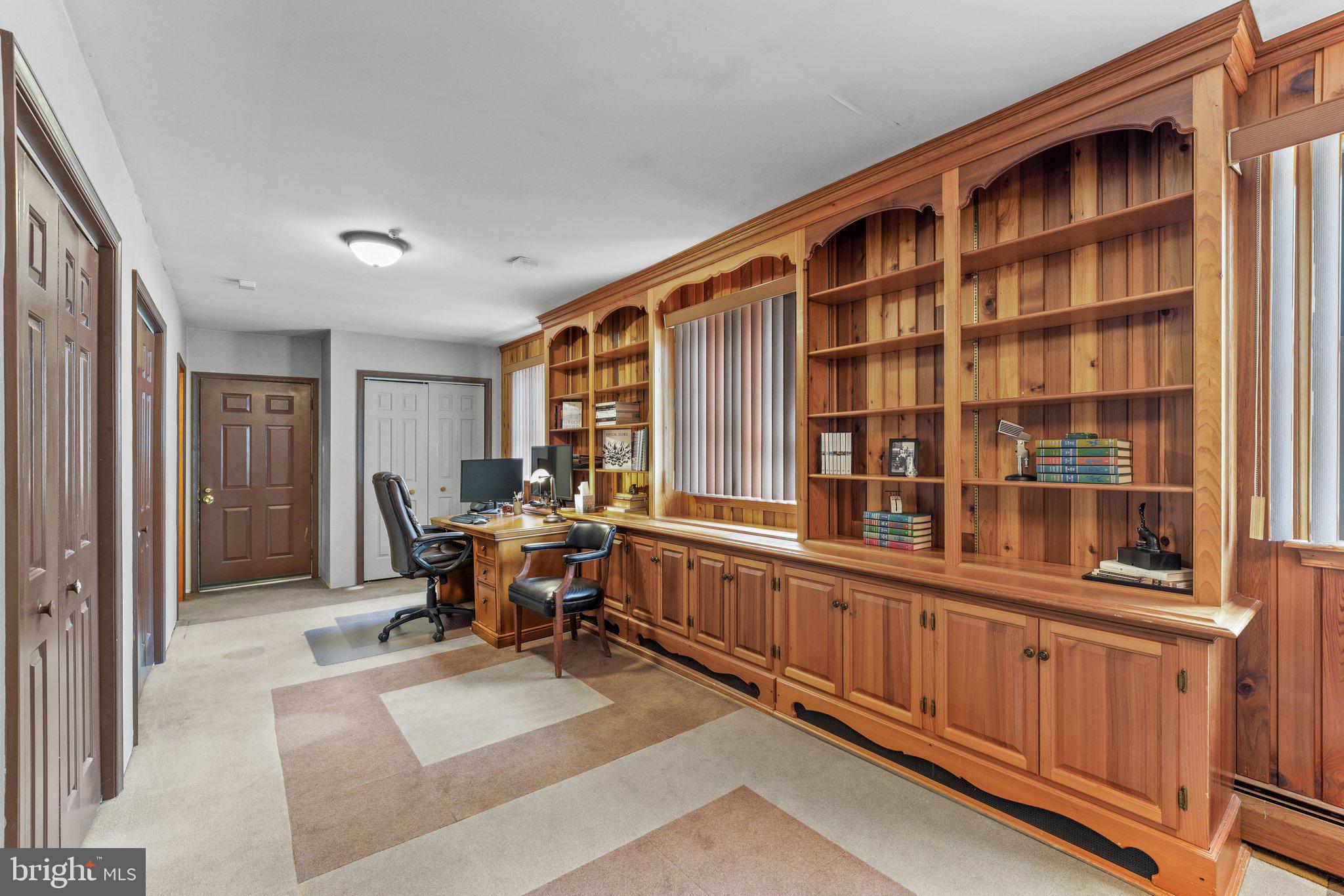 NESHAMINY WOODS - Residential