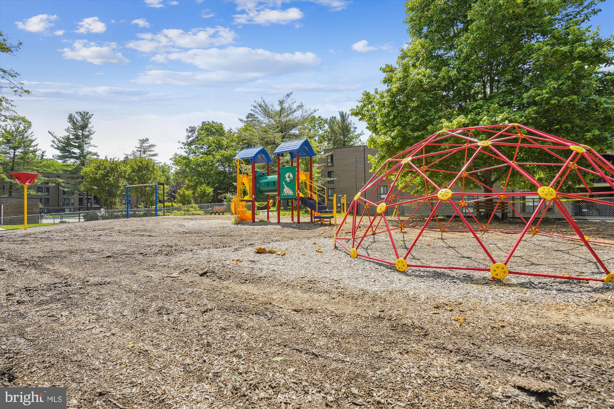 RESTON - Residential