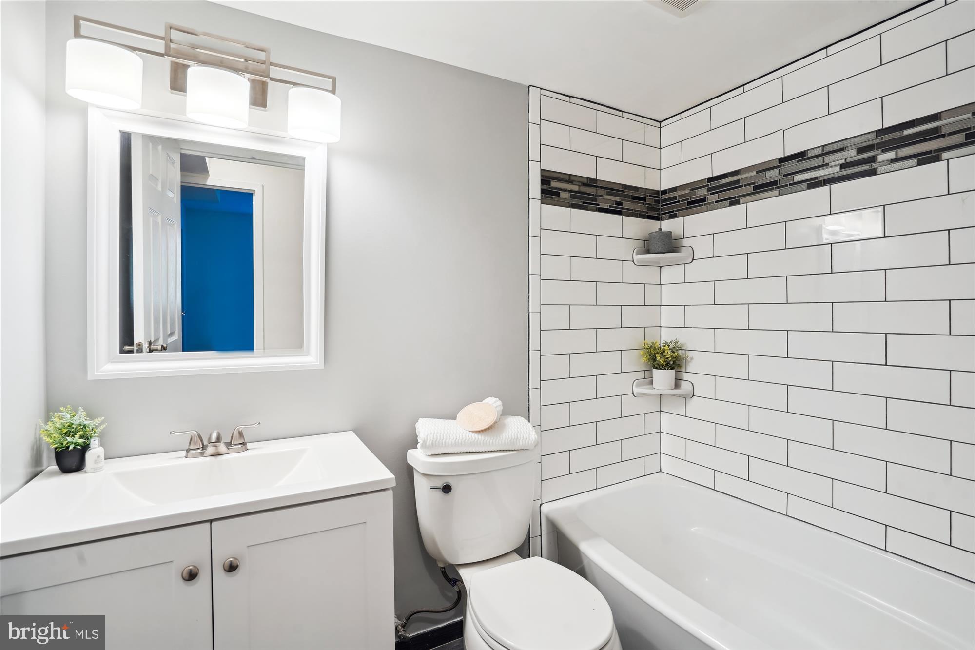 RESTON - Residential