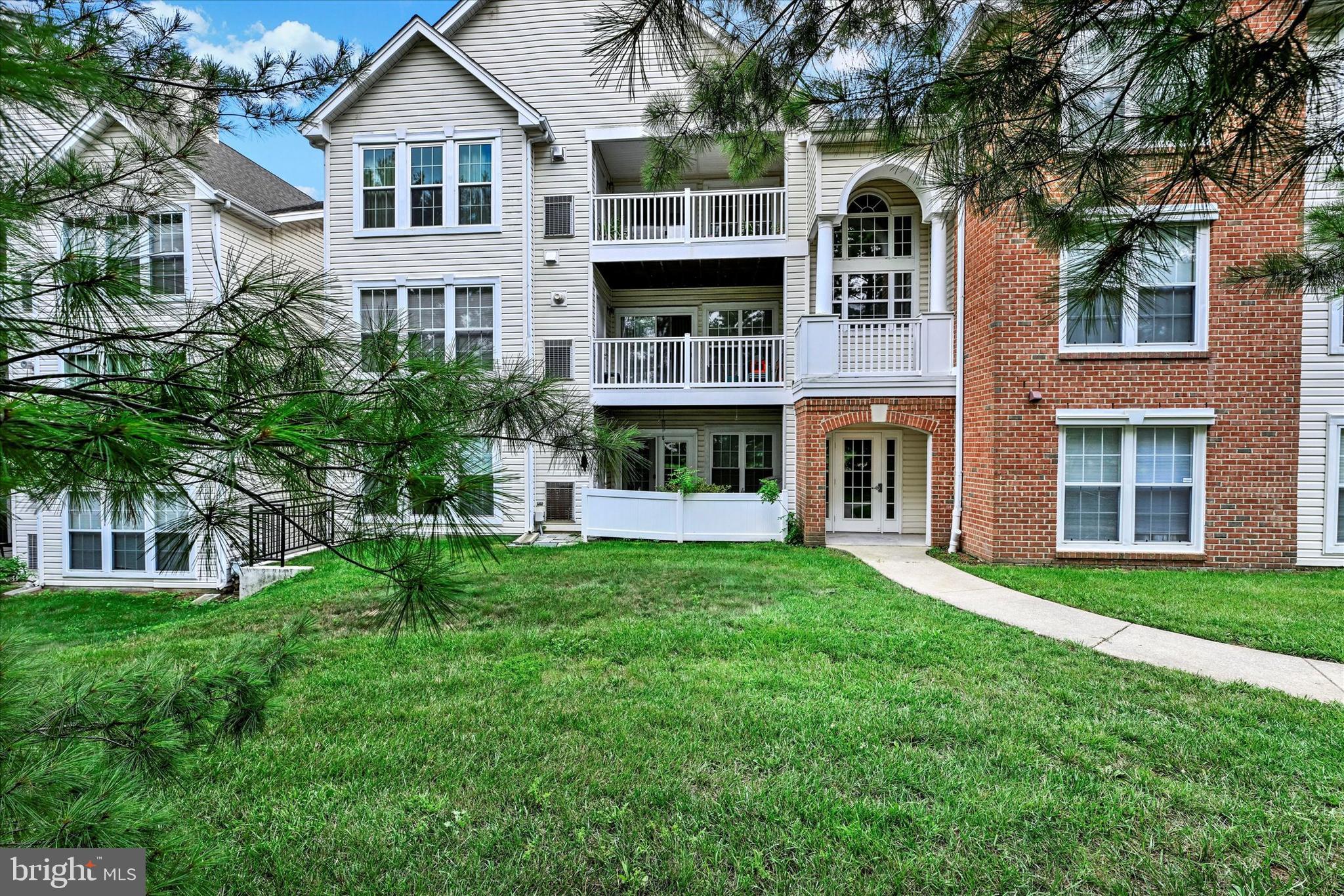 BRISTOL GREEN - Residential