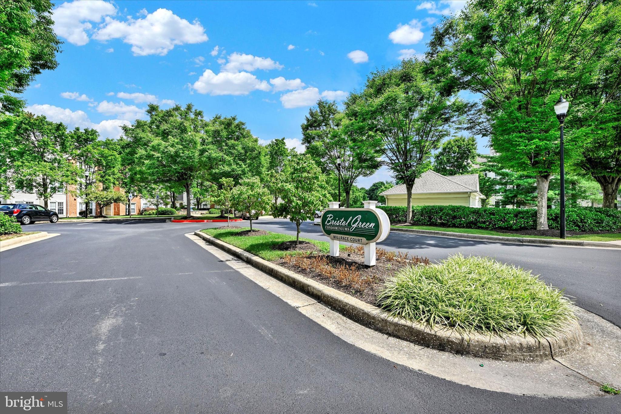 BRISTOL GREEN - Residential