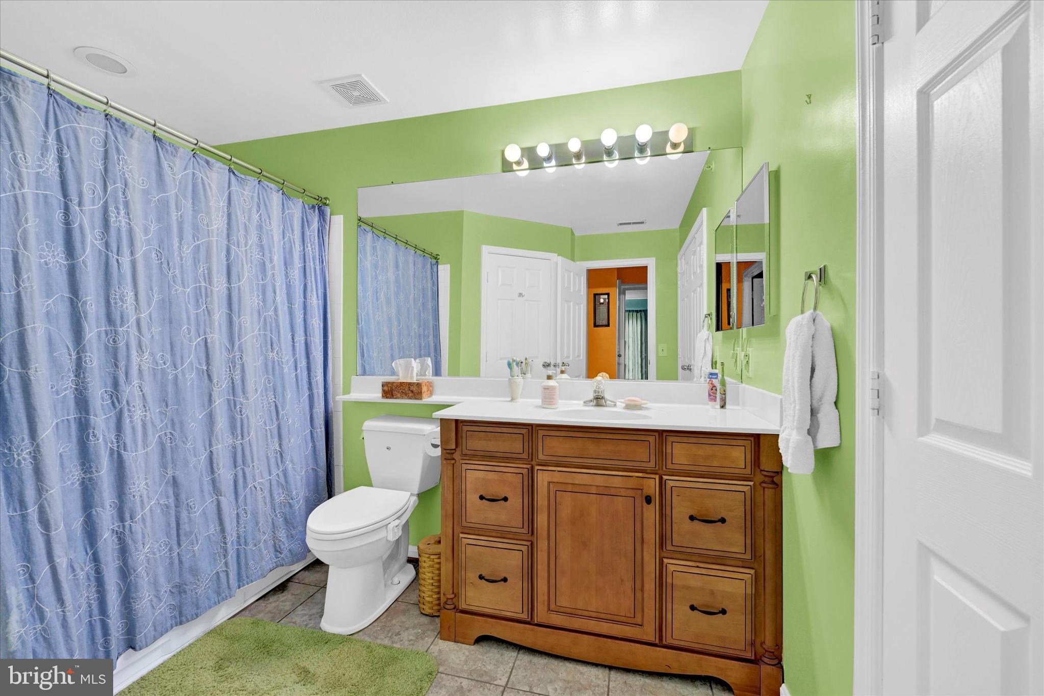 BRISTOL GREEN - Residential