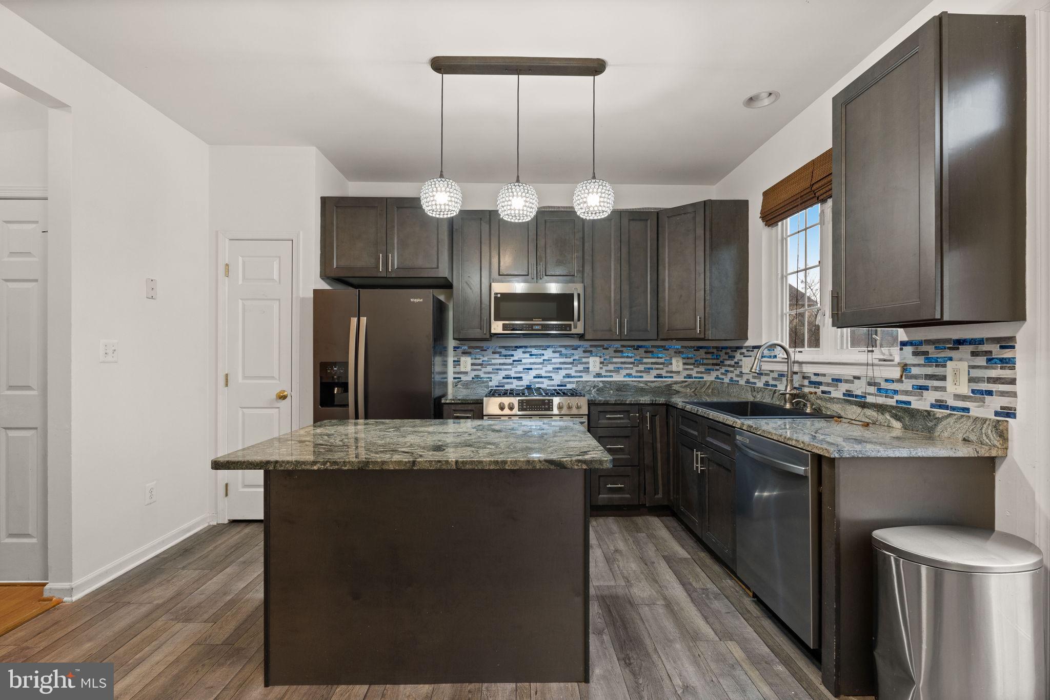 SOUTH RIDING - Residential