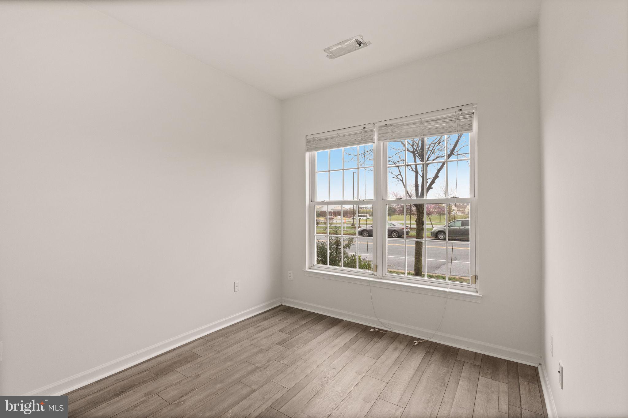 SOUTH RIDING - Residential