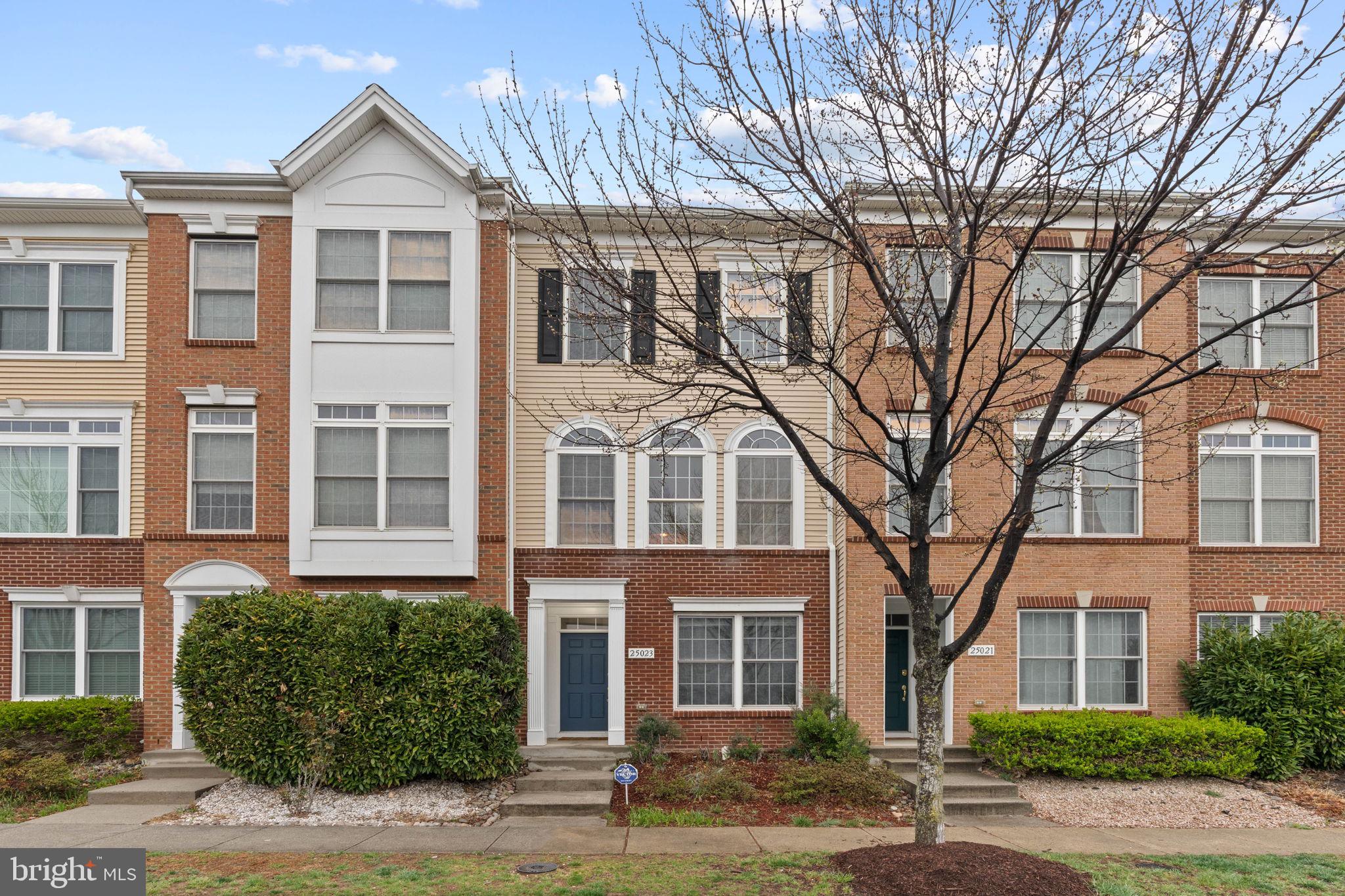 SOUTH RIDING - Residential