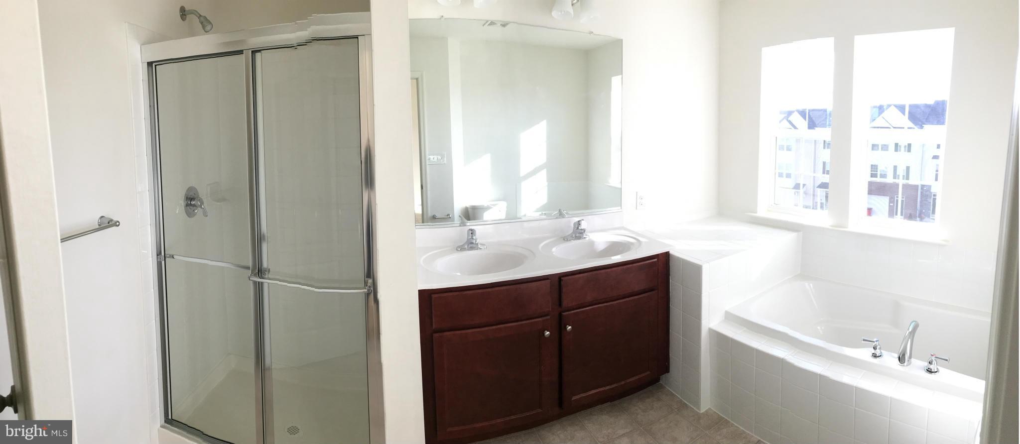 RIVERSIDE VILLAGES - Residential