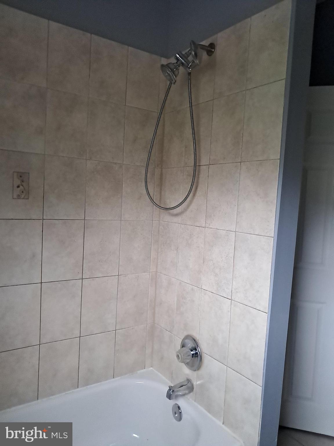 HANLON - Residential Lease