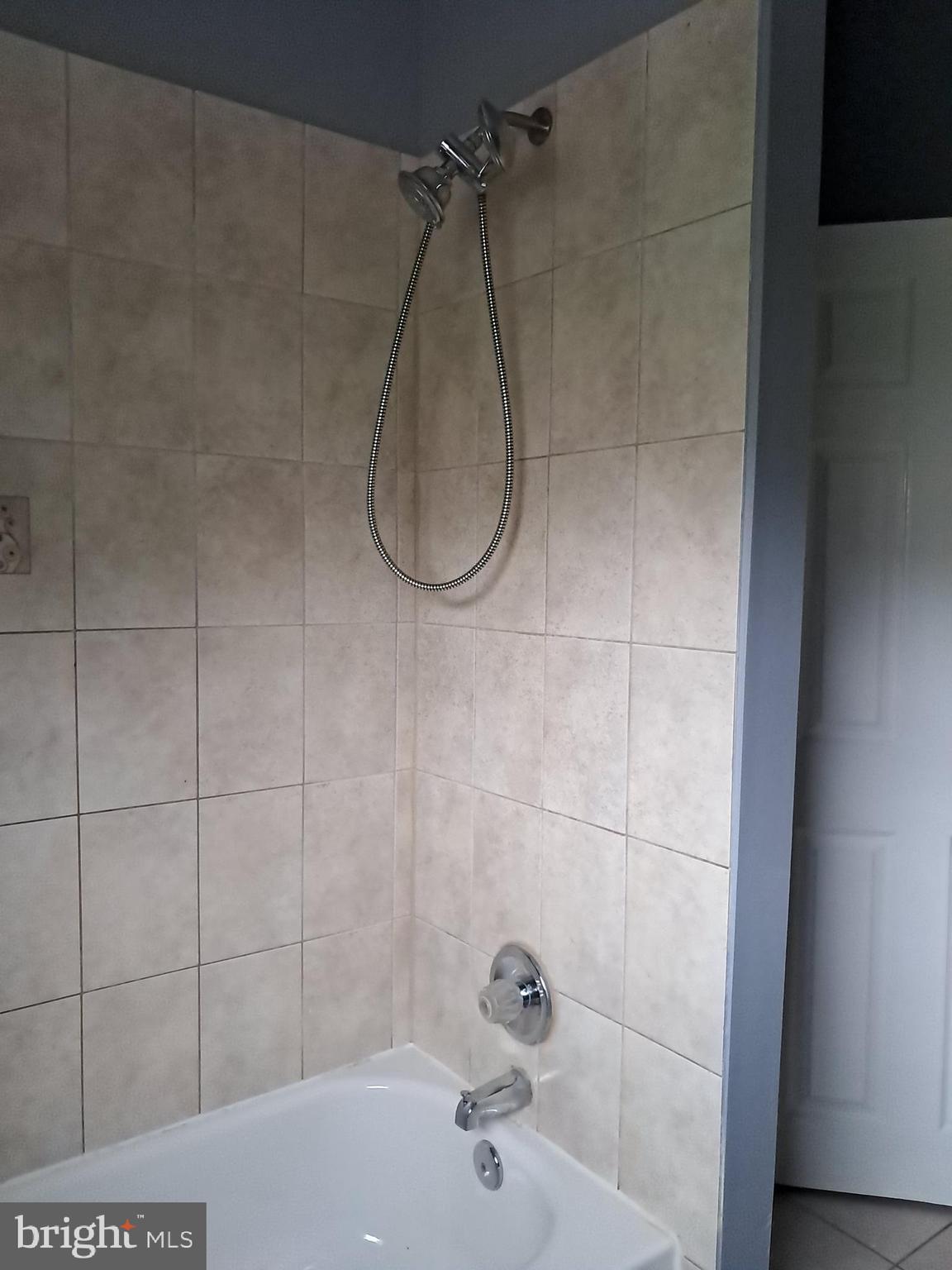 HANLON - Residential Lease