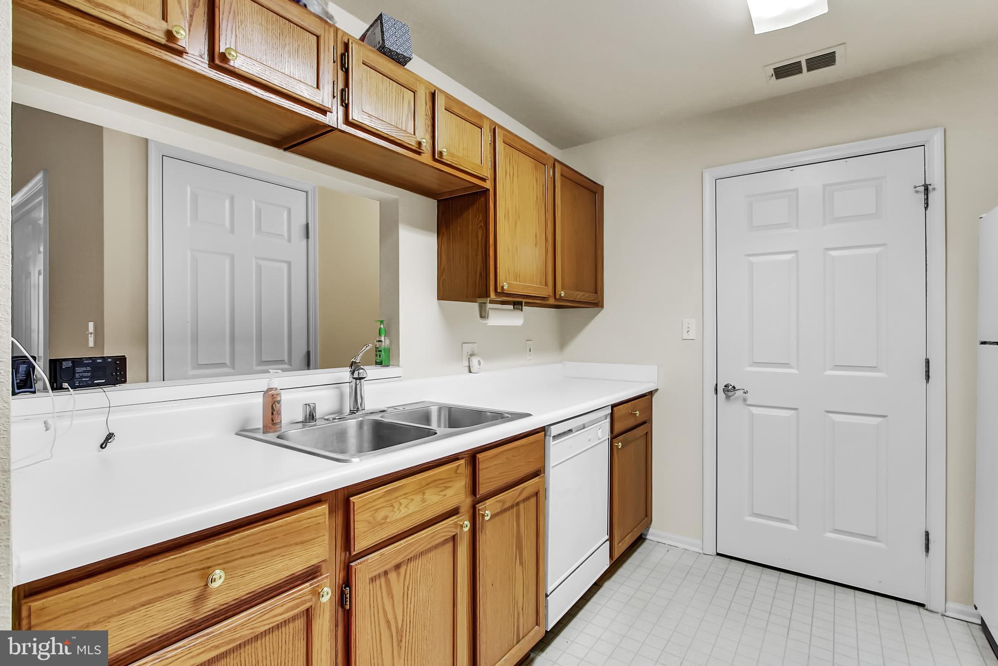 ENGLISH COUNTRY MANOR - Residential