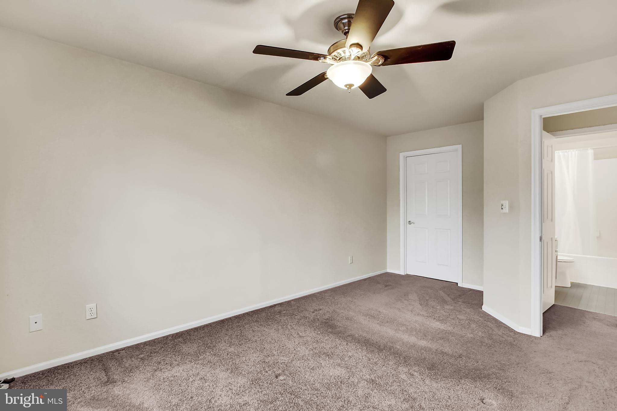 ENGLISH COUNTRY MANOR - Residential