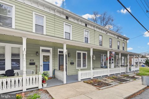 Townhouse For Sale - 8556 Frederick Road<br/> Howard County, ELLICOTT CITY, MD 21043