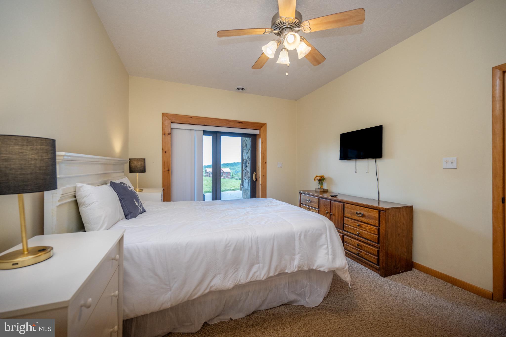 PARADISE RIDGE - Residential