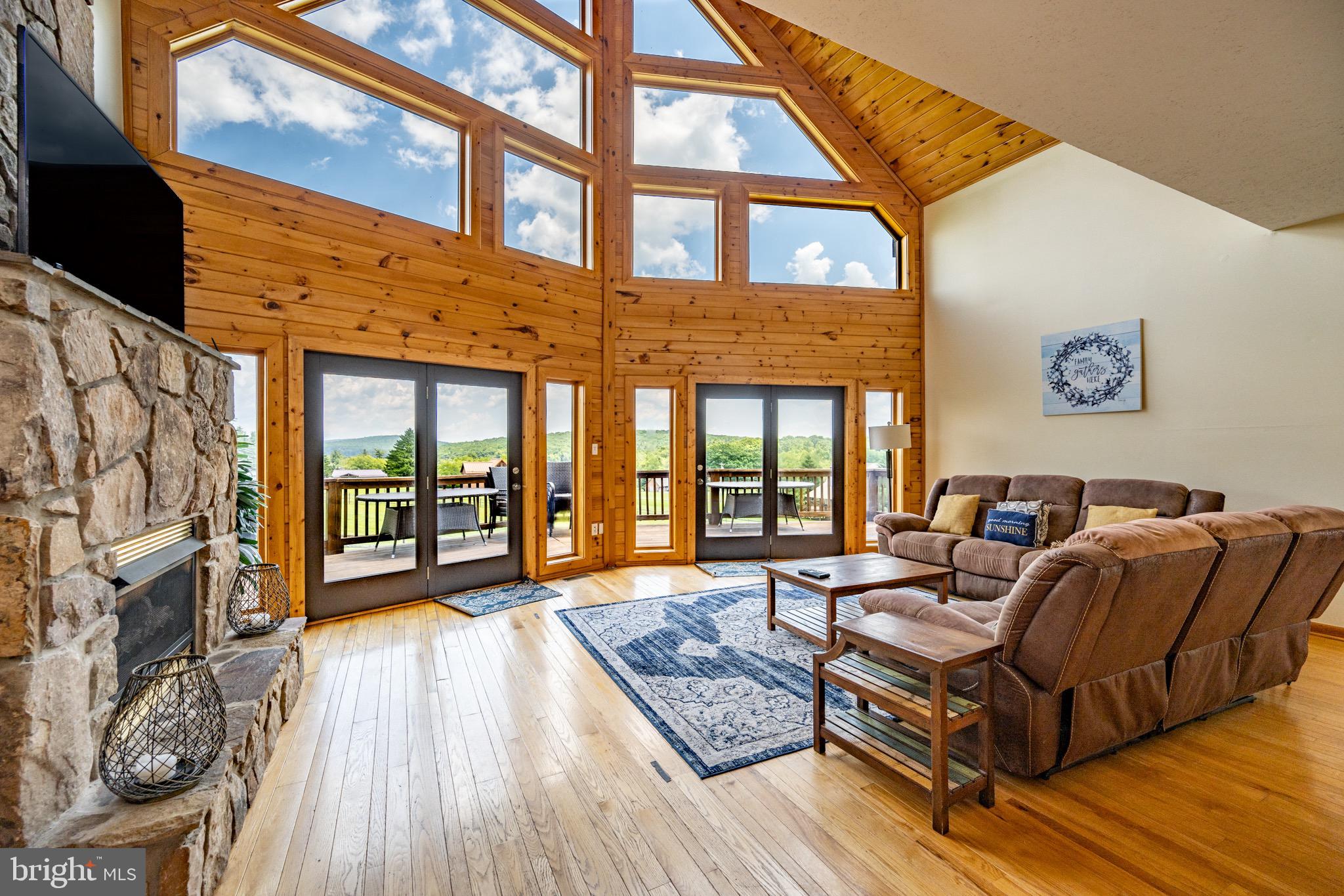 PARADISE RIDGE - Residential