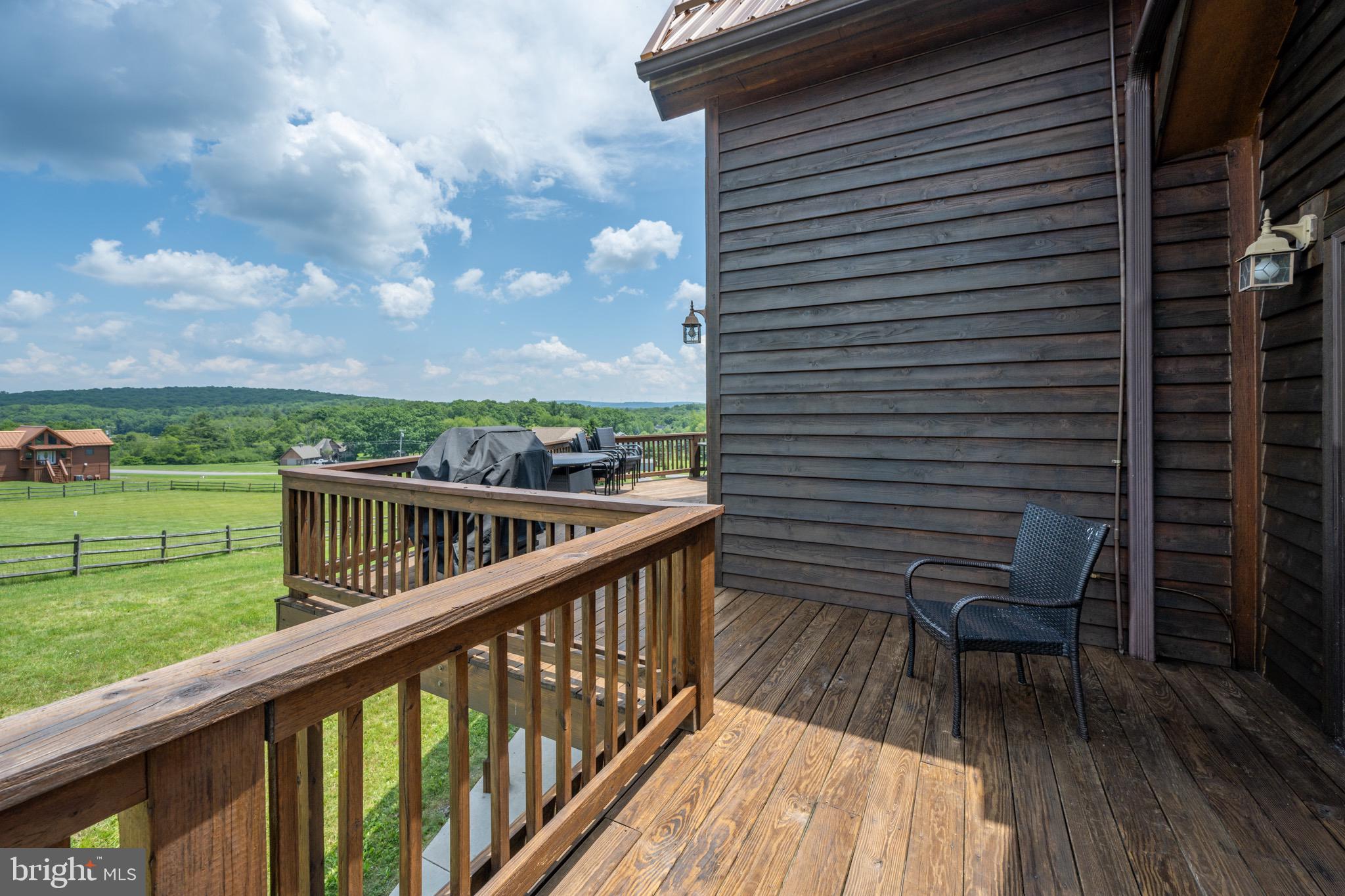 PARADISE RIDGE - Residential