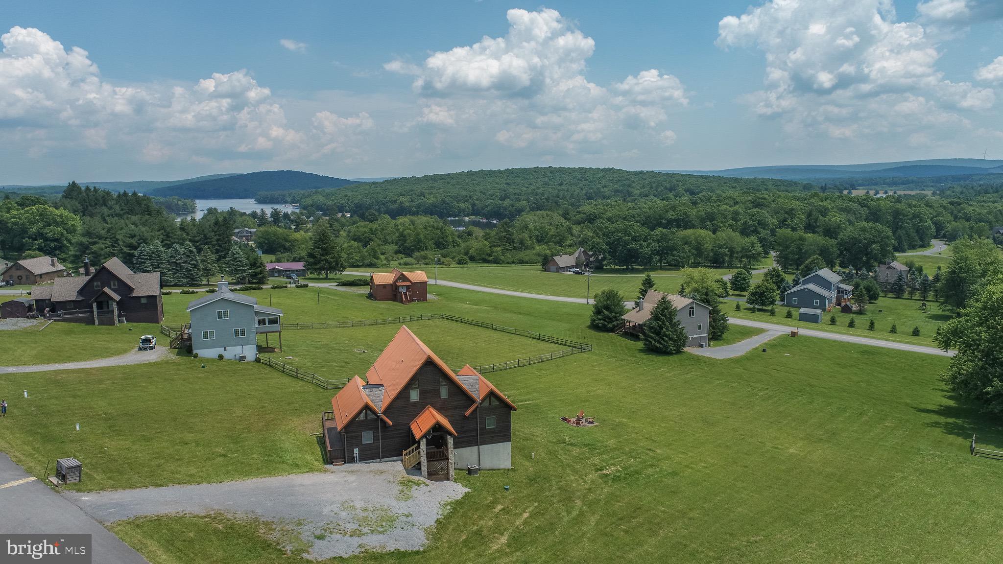 PARADISE RIDGE - Residential