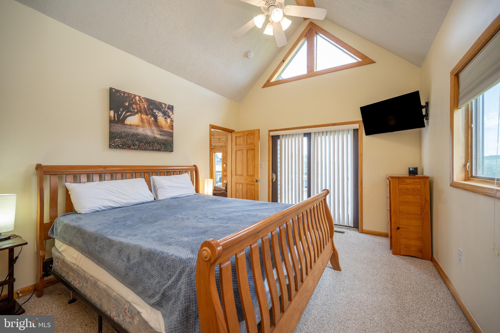 PARADISE RIDGE - Residential