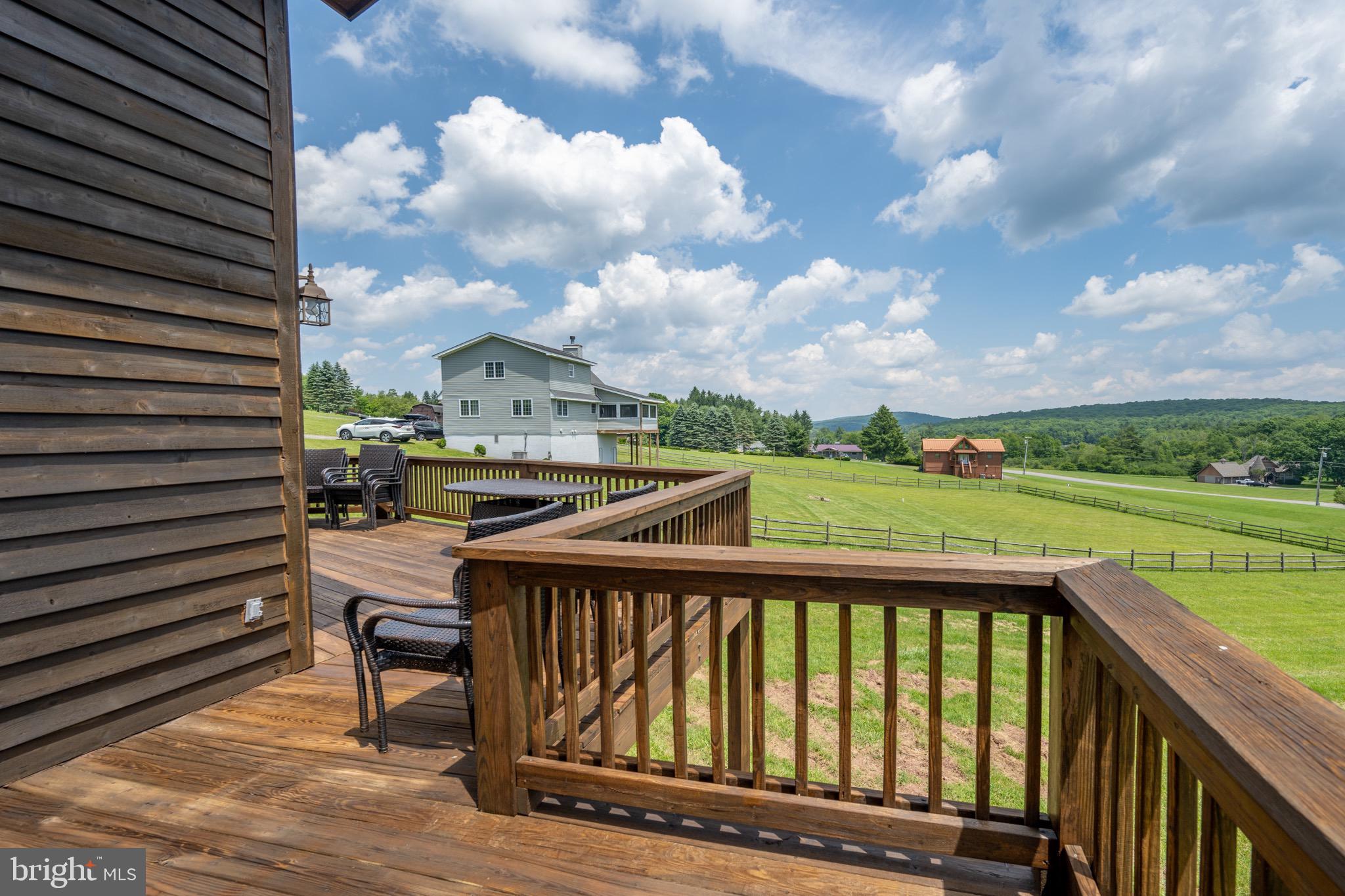 PARADISE RIDGE - Residential