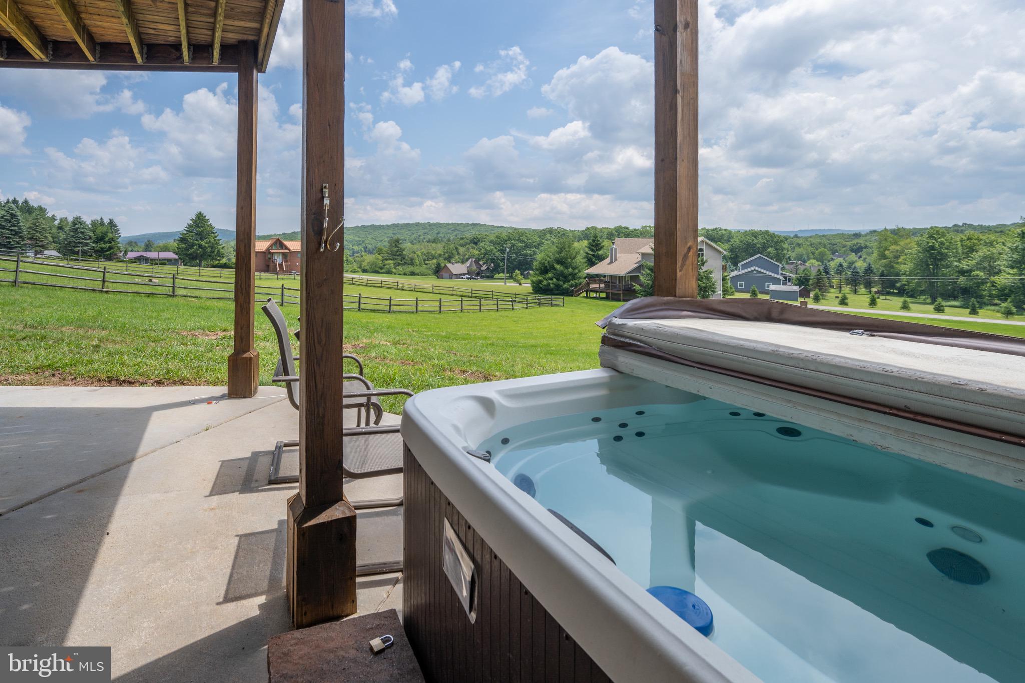 PARADISE RIDGE - Residential