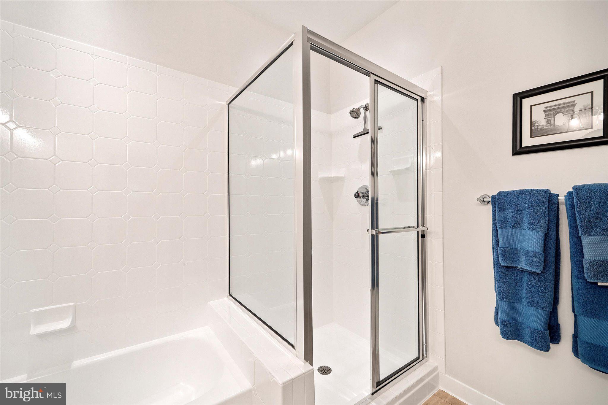 MAYFAIR OF MCLEAN - Residential